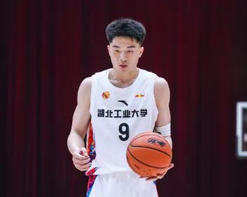 利来体育登录入口-CUBAL西南赛区：黄浩杰22分，湖北工大战胜重庆师大